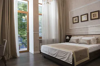 Iarcadia Garden Hotel 2*